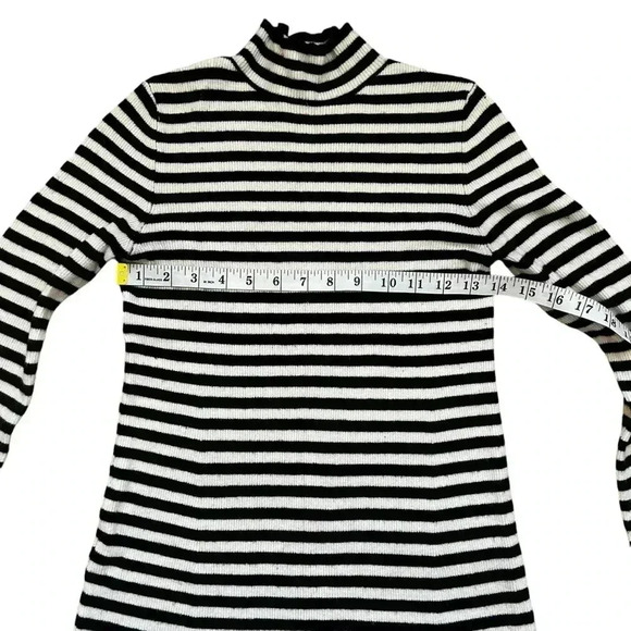 Express - Womens Long Sleeved Mini Dress - Picture 6 of 10